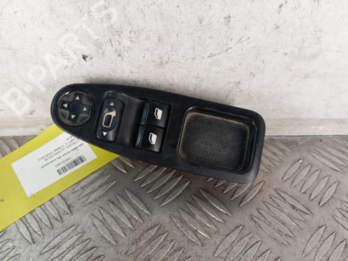 left-front-window-switch-citroen-jumpy-ii-van-2007-2008-2009-2010-2011-2012-2013-2014-2015-2016-32110344 main image