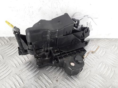 Used Front left lock Front left lock MERCEDES-BENZ E-CLASS (W210) E 240 (210.061) (170 hp) 30126179 30126179