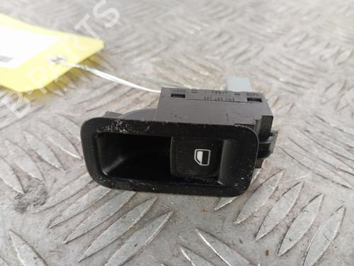 Used Right front window switch VW POLO V (6R1, 6C1) 1.2 TSI 16V (90 hp) 32472802