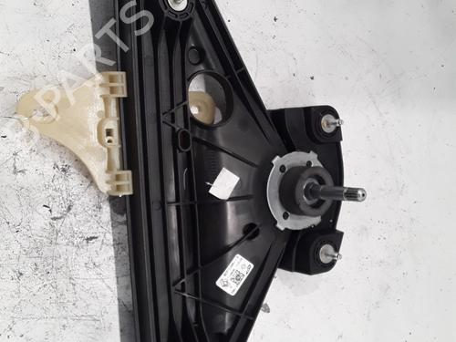 Rudehejsemekanisme venstre bagtil RENAULT CLIO V (B7_) 1.5 Blue dCi 85 (B7AG) (86 hp) 30026204