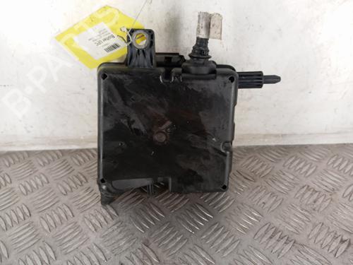 Used Electronic module Electronic module RENAULT LAGUNA III (BT0/1) 2.0 dCi (BT07, BT0J, BT14, BT1A, BT1S) (131 hp) 31996460 31996460