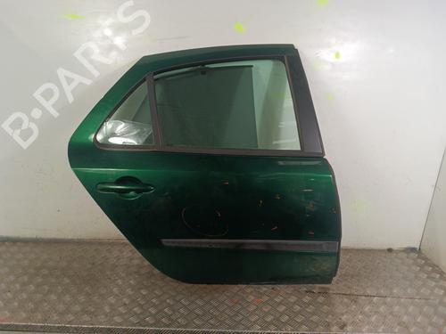 Puerta trasera derecha RENAULT LAGUNA II (BG0/1_) 1.6 16V (BG1G, BG1H) (112 hp) 30011025