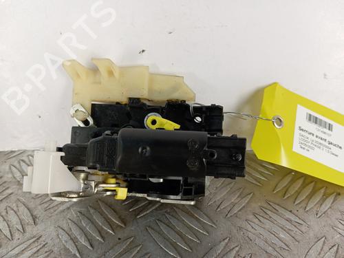 Used Front left lock DACIA LODGY (JS_) 1.5 Blue dCi 115 (JSJT) (116 hp) 32519625