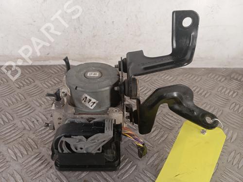 Used ABS pump FORD FIESTA VI (CB1, CCN) 1.25 (82 hp) 31940179