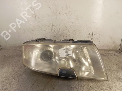 Højre forlygte SKODA SUPERB I (3U4) 2.5 TDI (155 hp) 30019859