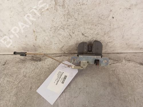 Maneta exterior porton SEAT IBIZA III (6L1) 1.9 SDI (64 hp) 30012477