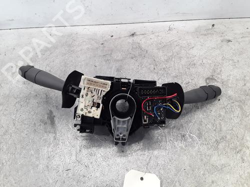 Used Squib airbag RENAULT CLIO II (BB_, CB_) 1.2 (BB0A, BB0F, BB10, BB1K, BB28, BB2D, BB2H, CB0A,... (58 hp) 30025700