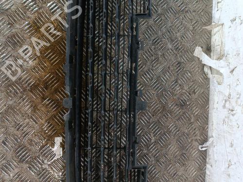 grille-peugeot-2008-i-cu_-2013-36400157 main image