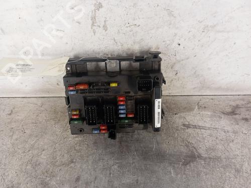 Used Fuse box PEUGEOT 307 SW (3H) 1.6 HDI 110 (109 hp) 30019931