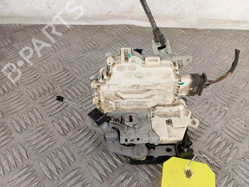 Højre fortil lås SEAT LEON (1P1) 1.6 TDI (105 hp) 31310377