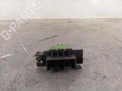 Used Heater resistor CITROËN BERLINGO Box Body/MPV (B9) 1.6 BlueHDi 100 (99 hp) 30025656