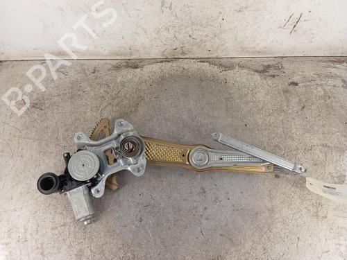Used Front left window mechanism TOYOTA YARIS (_P1_) 1.4 D-4D (NLP10_, NLP10R) (75 hp) 30940543