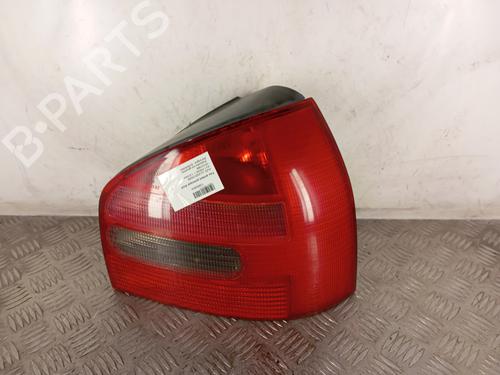 Høyre baklys AUDI A3 (8L1) 1.9 TDI (110 hp) 31211787