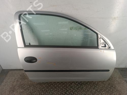 Used Right front door OPEL CORSA C (X01) 1.2 (F08, F68) (75 hp) 30126196