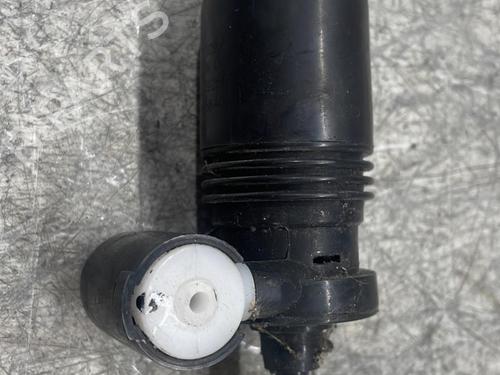 Sprinklervæskepumpe NISSAN MICRA III (K12) 1.2 16V (65 hp) 30011129