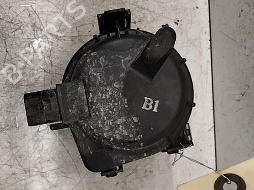 Used Right front fog light VW LUPO I (6X1, 6E1) 1.4 16V (75 hp) 30026487