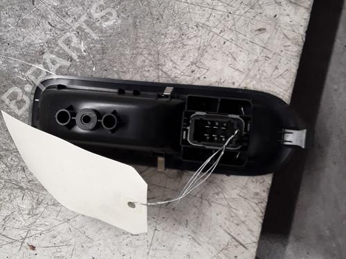 Used Right front window switch Right front window switch RENAULT CLIO III (BR0/1, CR0/1) 1.5 dCi (BR17, CR17) (86 hp) 30023868 30023868