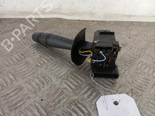 Interruttore Interruttore RENAULT CLIO II (BB_, CB_) 1.2 16V (BB05, BB0W, BB11, BB27, BB2T, BB2U, BB2V, CB05,... (75 hp) 31017345 31017345
