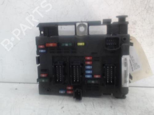 Zekeringkast PEUGEOT 307 (3A/C) 1.6 16V (109 hp) 30026408