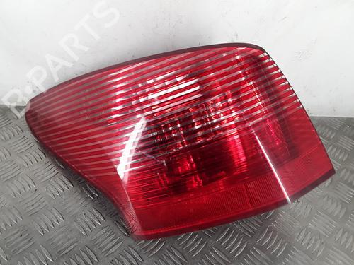 Used Left taillight PEUGEOT 407 SW (6E_, 6D_) 2.2 16V (163 hp) 30409161
