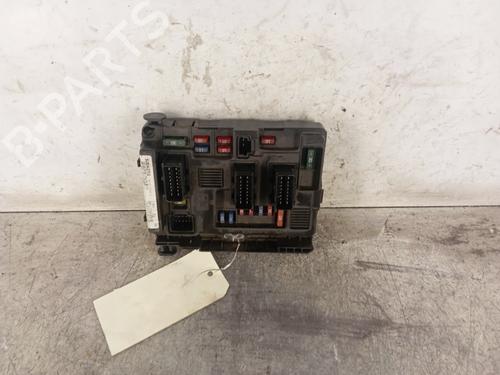 Used Fuse box Fuse box PEUGEOT 206 Hatchback (2A/C) 2.0 HDI 90 (90 hp) 30019906 30019906