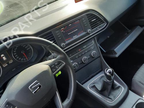 Used Radio SEAT LEON (5F1) 1.6 TDI (105 hp) 30021292