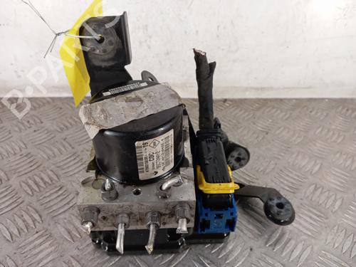 Used ABS pump RENAULT SCÉNIC III (JZ0/1_) 1.5 dCi (110 hp) 31379202