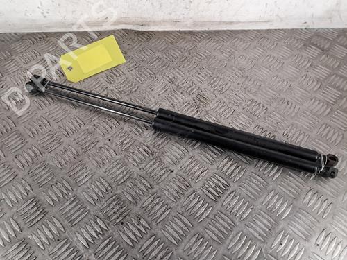 Used Tailgate lift support Tailgate lift support PEUGEOT 308 III (FB_, FH_, FP_, F3_, FM_) Hybrid 180 (F3DGXT, F3DGMH) (181 hp) 30852744 30852744
