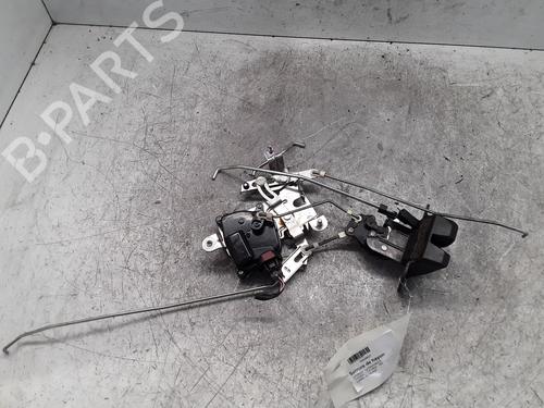 Used Tailgate lock HYUNDAI TUCSON (JM) 2.0 CRDi (140 hp) 30008653