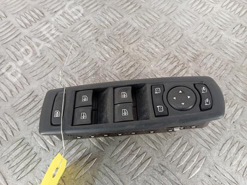 left-front-window-switch-renault-megane-iii-hatchback-bz01_-b3_-2008-32441528 main image