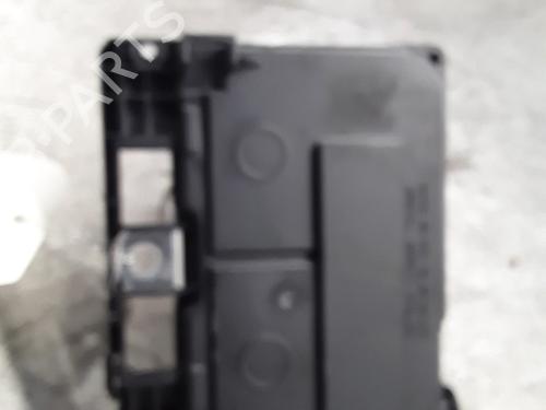 Fuse box PEUGEOT 407 (6D_) 2.0 HDi 135 (6DRHRH, 6DRHRE, 6DRHRG, 6DRHRJ) | BP30008657E1