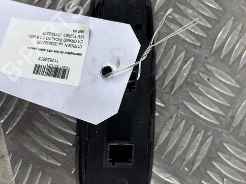 Used Left front window switch Left front window switch CITROËN C4 Grand Picasso I (UA_) 1.6 HDi (109 hp) 30022983 30022983