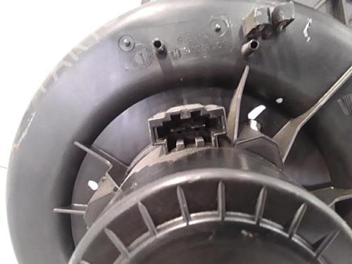 Used Heater blower motor SEAT IBIZA IV (6J5, 6P1) 1.9 TDI (105 hp) 30015908
