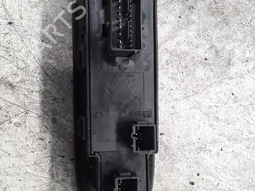 Left front window switch CITROËN C5 III (RD_) 2.0 HDi 140 (RDRHF8, RDRHFA, RDRHA8, RDRHAJ) | BP30008798I27