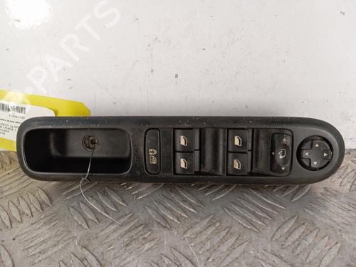 Left front window switch PEUGEOT 5008 (0U_, 0E_) 1.6 HDi | BP33850539I27 - Image 2