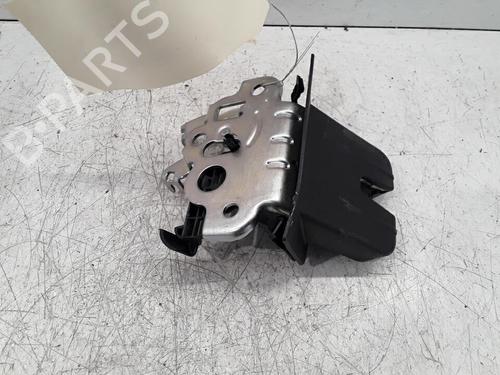 Bakluke lås AUDI Q3 (8UB, 8UG) 2.0 TDI (140 hp) 30026333