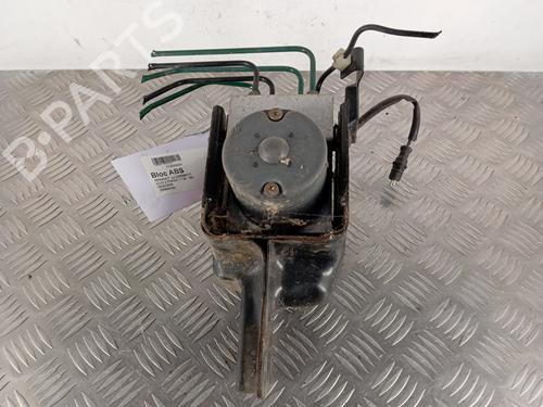 Abs pomp RENAULT CLIO II (BB_, CB_) 1.6 16V (BB01, BB0H, BB0T, BB14, BB1D, BB1R, BB2KL, BB3G... (107 hp) 30023089