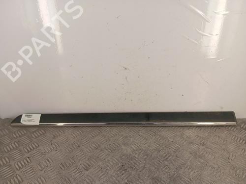 Used Door moulding trim Door moulding trim PEUGEOT 407 (6D_) 2.0 HDi 135 (6DRHRH, 6DRHRE, 6DRHRG, 6DRHRJ) (136 hp) 33876411 33876411