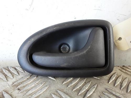 Used Rear right interior door handle Rear right interior door handle RENAULT CLIO II (BB_, CB_) 1.2 16V (BB05, BB0W, BB11, BB27, BB2T, BB2U, BB2V, CB05,... (75 hp) 30016832 30016832
