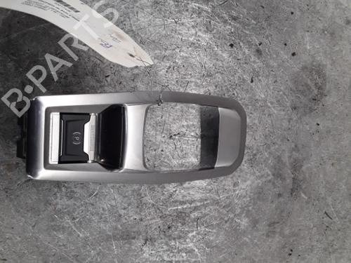 Used Electric handbrake Electric handbrake PEUGEOT 3008 II SUV (MC_, MR_, MJ_, M4_) Hybrid4 (M45GBU) (299 hp) 33693688 33693688