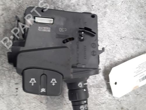 Used Steering column stalk RENAULT CLIO III (BR0/1, CR0/1) 1.5 dCi (BR17, CR17) (86 hp) 30013068