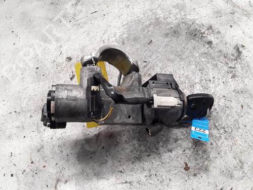 Used Ignition barrel Ignition barrel TOYOTA AVENSIS Estate (_T25_) 2.0 D-4D (ADT250_, ADT250R) (126 hp) 30010863 30010863