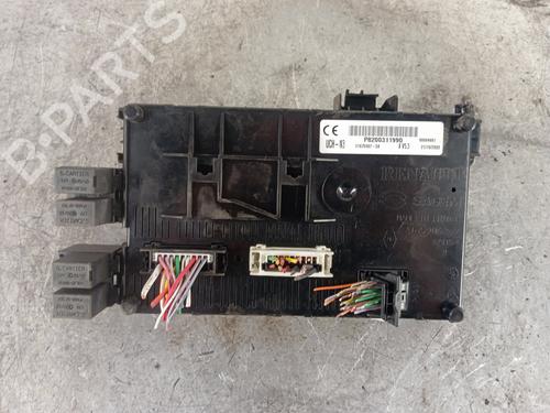 Używane Moduł elektroniczny RENAULT CLIO II (BB_, CB_) 1.4 16V (B/CB0P, BB13) (98 hp) 30940596
