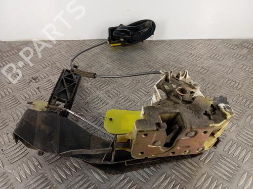 Vergrendeling links voor FORD FOCUS I (DAW, DBW) 1.8 Turbo DI / TDDi (90 hp) 32360548