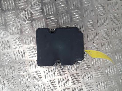 Used ABS pump ABS pump RENAULT TWINGO III (BCM_, BCA_) 1.0 SCe 65 (BCMJ) (65 hp) 30016069 30016069