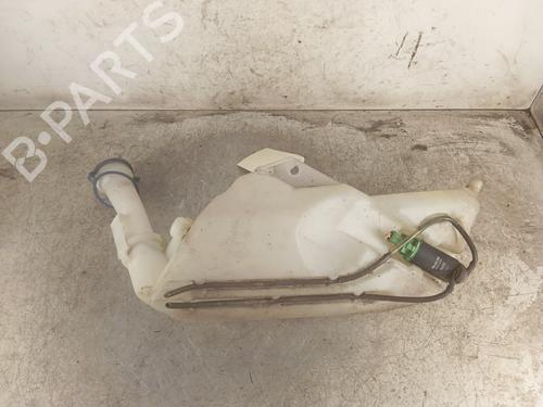 Used Windscreen washer tank Windscreen washer tank 30017651 30017651