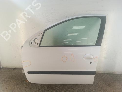 Portier links voor PEUGEOT 206 Hatchback (2A/C) 1.4 HDi eco 70 (68 hp) 30012111