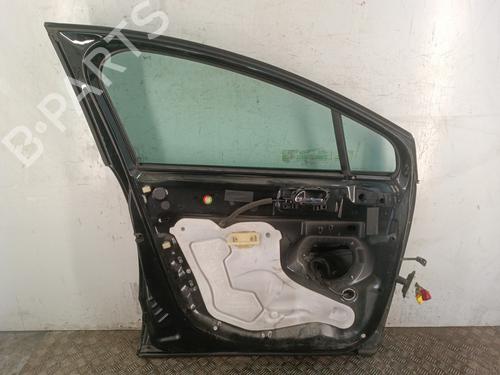 Used Left front door Left front door PEUGEOT 5008 (0U_, 0E_) 1.6 HDi (112 hp) 33828636 33828636