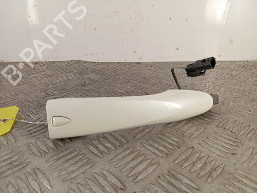 front-left-exterior-door-handle-nissan-micra-v-k14-2016-33995984 main image