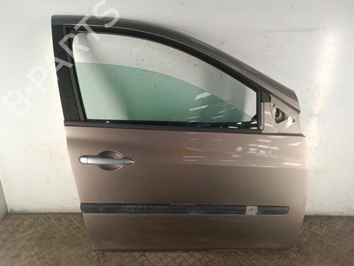 Used Right front door RENAULT CLIO III Grandtour (KR0/1_) 1.5 dCi (KR0G) (68 hp) 30017234